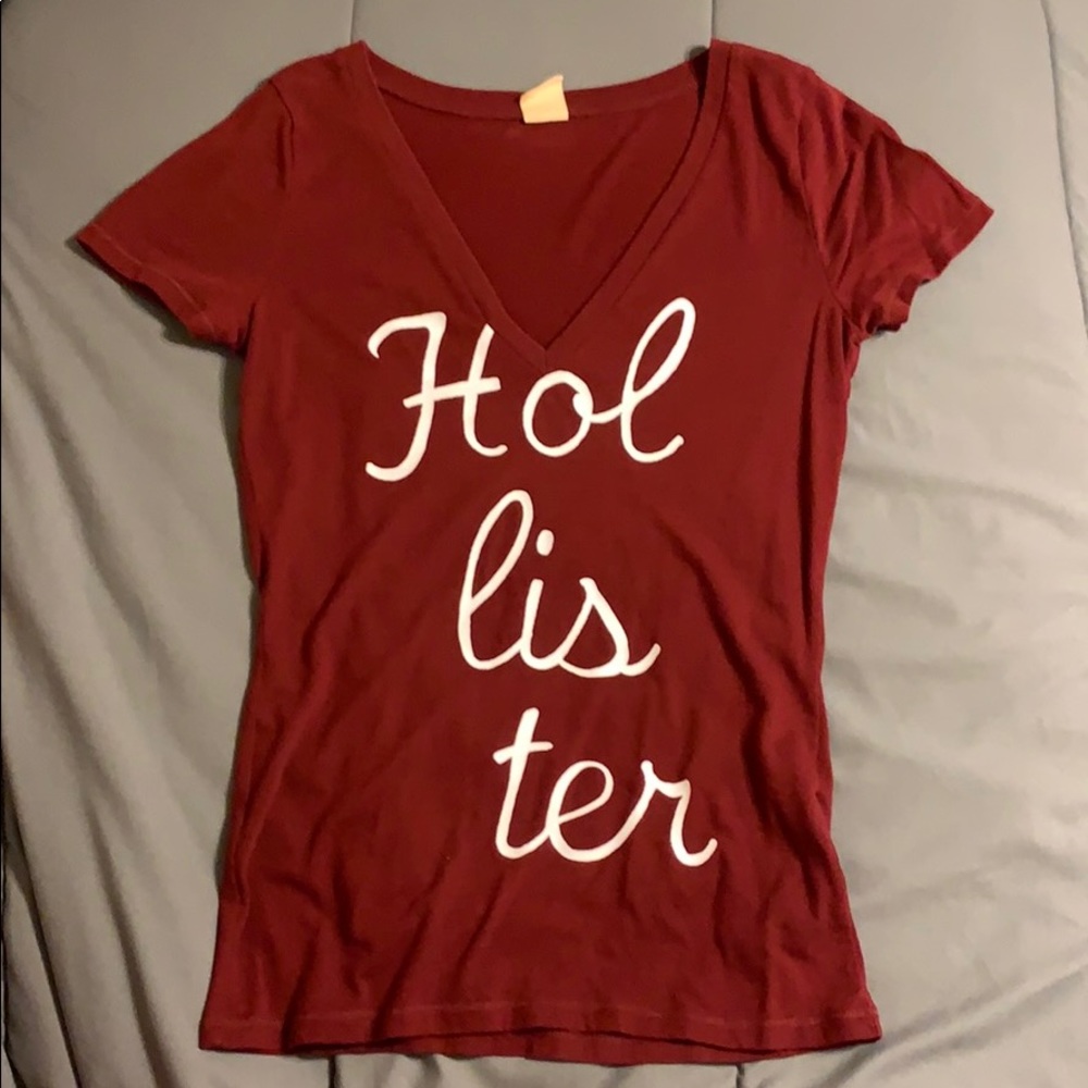 Hollister Maroon/Burgundy V-neck - Size Medium